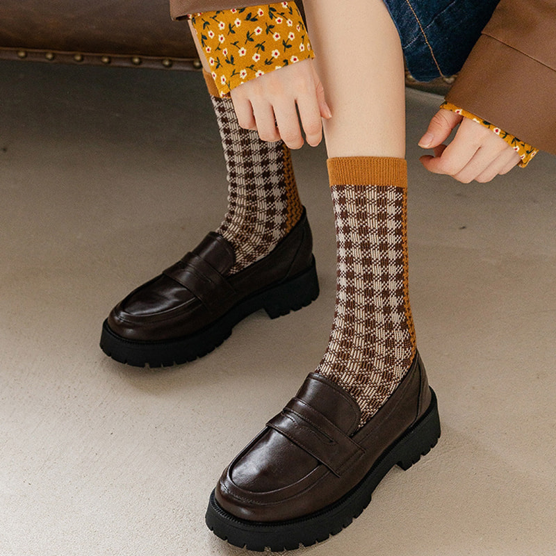 체크 무늬 표범 프린트 듀얼 트랙 이탈리아 레트로 이중 바늘 파일 양말