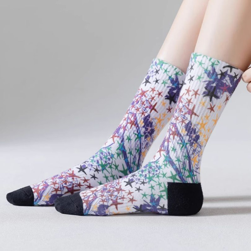 봄과 여름 양말을위한 3D 프린팅 기술, 남자 긴 양말, 여자 미드솔, 유럽 및 아메리칸 스트리트 스포츠, 커플면 양말, 낙서 트렌디 한 양말 봄과 여름 양말을위한 3D 프린팅 기술, 남자 긴 양말, 여자 미드솔, 유럽 및 아메리칸 스트리트 스포츠, 커플면 양말, 낙서 트렌디 한 양말