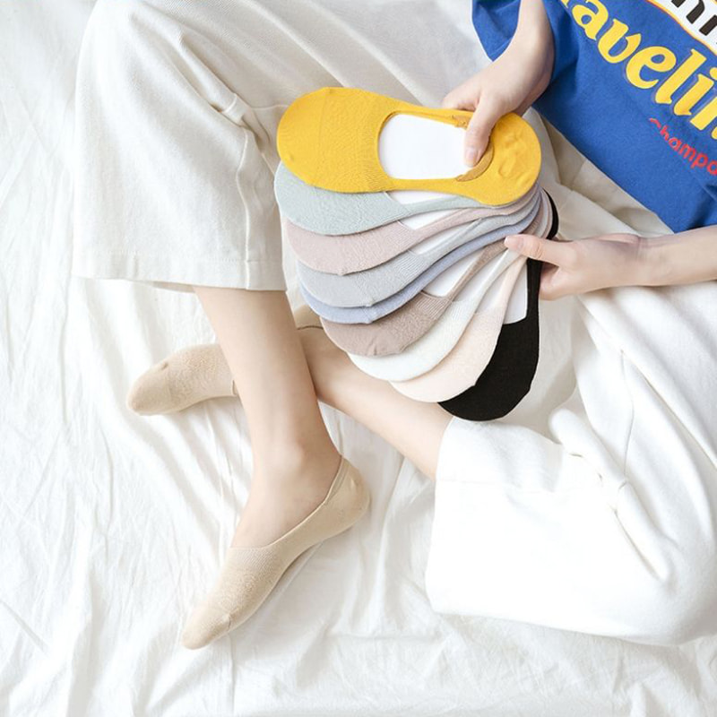 얕은 중공 양말을 가진 단색 여성 보트 양말 얕은 중공 양말을 가진 단색 여성 보트 양말