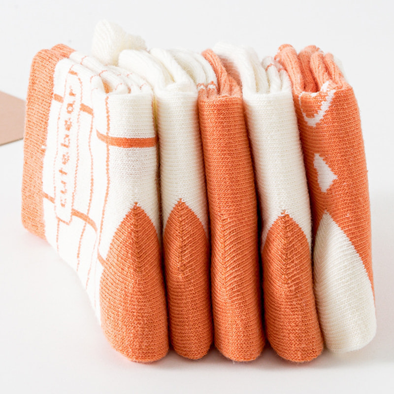 소녀 양말 만화 오렌지 토끼 중간 큰 어린이 양말 소녀 양말 만화 오렌지 토끼 중간 큰 어린이 양말